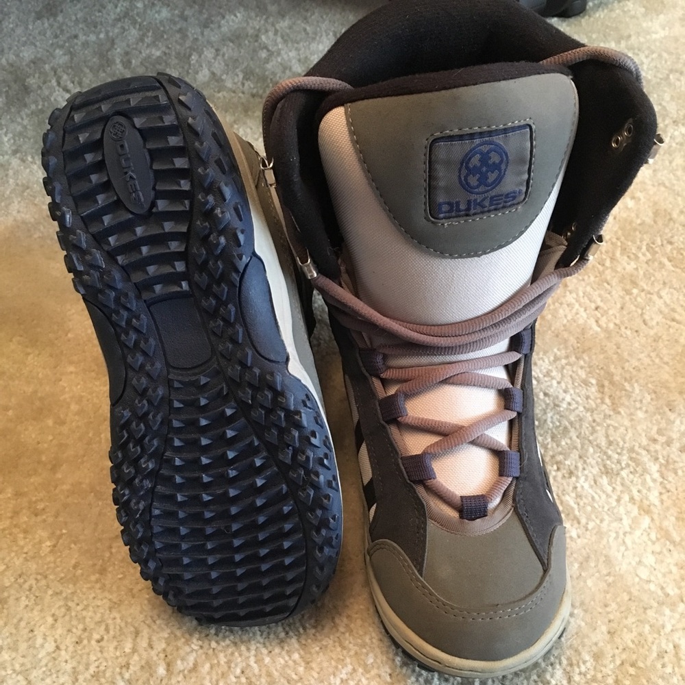 Dukes Snowboard Boots